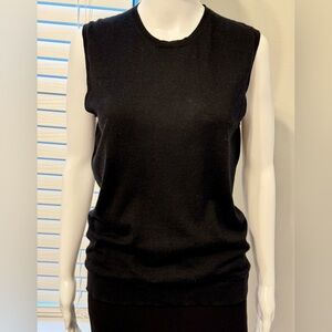 Saks Fifth Avenue vest, 55% silk and 45% cashmere, size L. Black. Good condition
